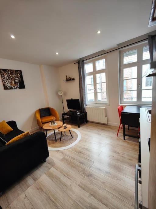 Апартаменты La Feline - Duplex - Vieux Valenciennes - Familial Экстерьер фото